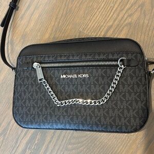 Michael Kors Jet Set Logo Crossbody Bag - Black & Grey